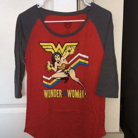 DC Comics Tops - DC Comics Wonder Woman Raglan